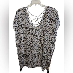 ❤️ Palisades beach club size M/L Leopard Print Crisscross back poncho style Top